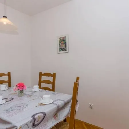 With Parking Space Njivice, Krk - 21857 Apartman