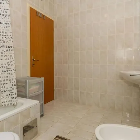 Apartman With Parking Space Njivice, Krk - 21857 Njivice