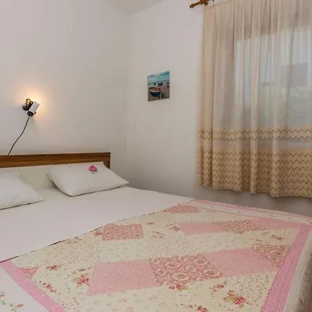 With Parking Space Njivice, Krk - 21857 Apartament *
